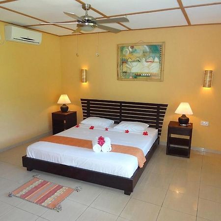 Southpointchalets Takamaka Екстериор снимка