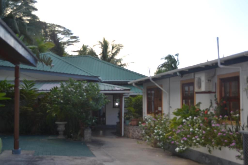 Southpointchalets Takamaka Екстериор снимка
