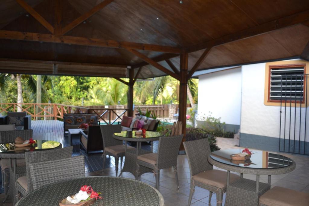Southpointchalets Takamaka Екстериор снимка