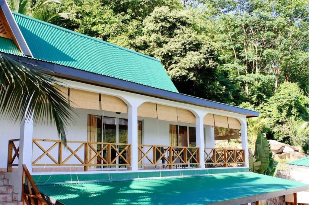 Southpointchalets Takamaka Екстериор снимка